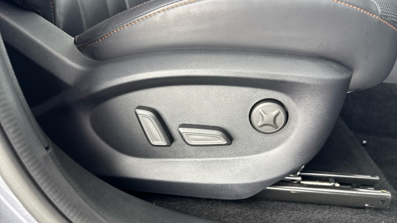 MG HS 1.5 T-GDI Trophy 5dr DCT Petrol Hatchback